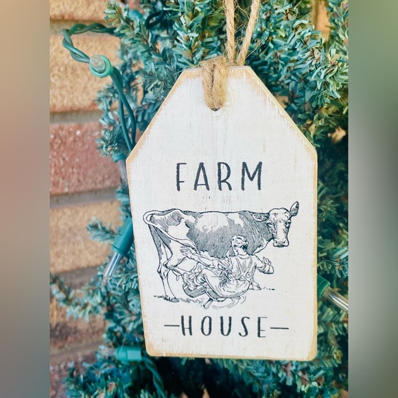*Farmhouse Milking Cow Wood Tag Ornament - Picture 6 of 14